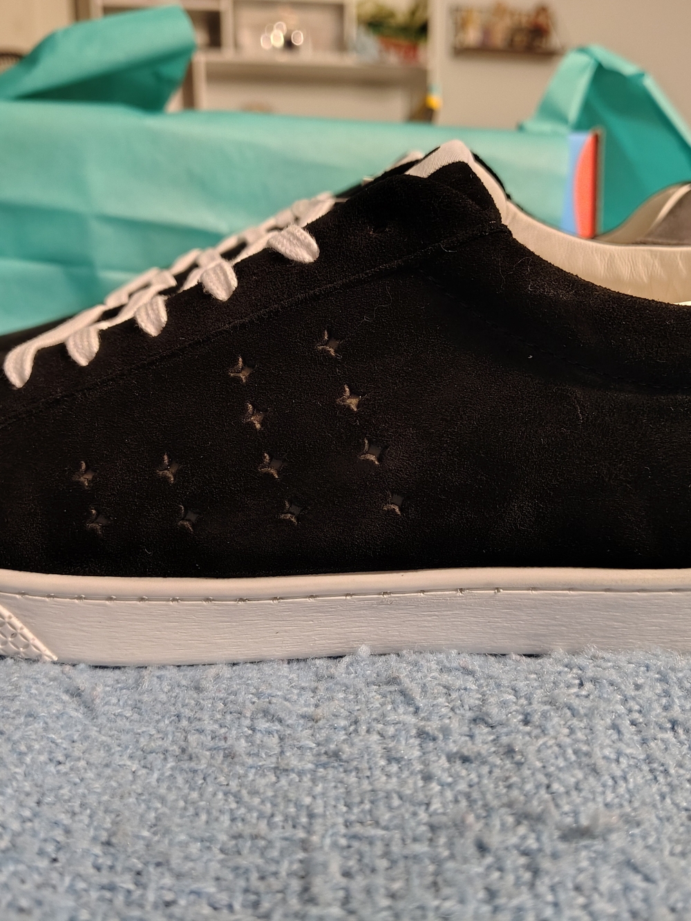 New In Box! Lazo Halo Sneaker Black Women's 10